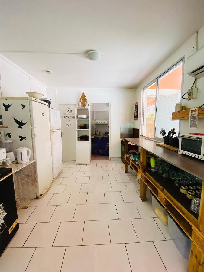 Auberge K-Wan Hostel - Proche Plages Десе Екстериор снимка